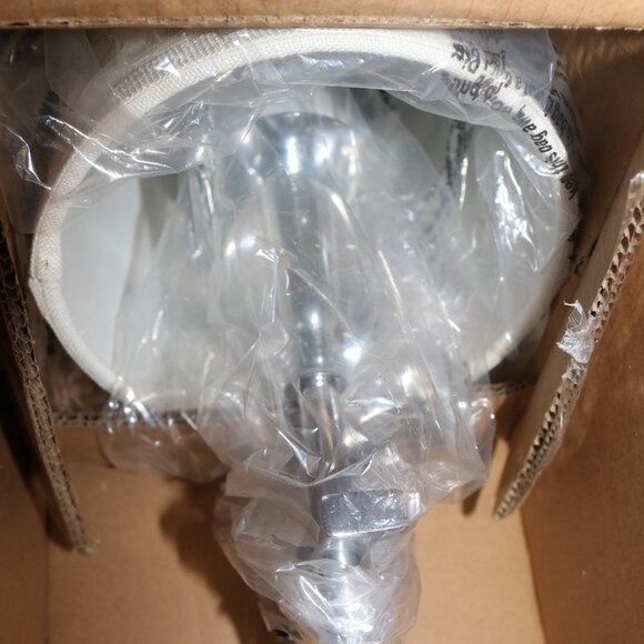 Progress Lighting polished chrome wall mount sconce new open box - Picture 6 of 11